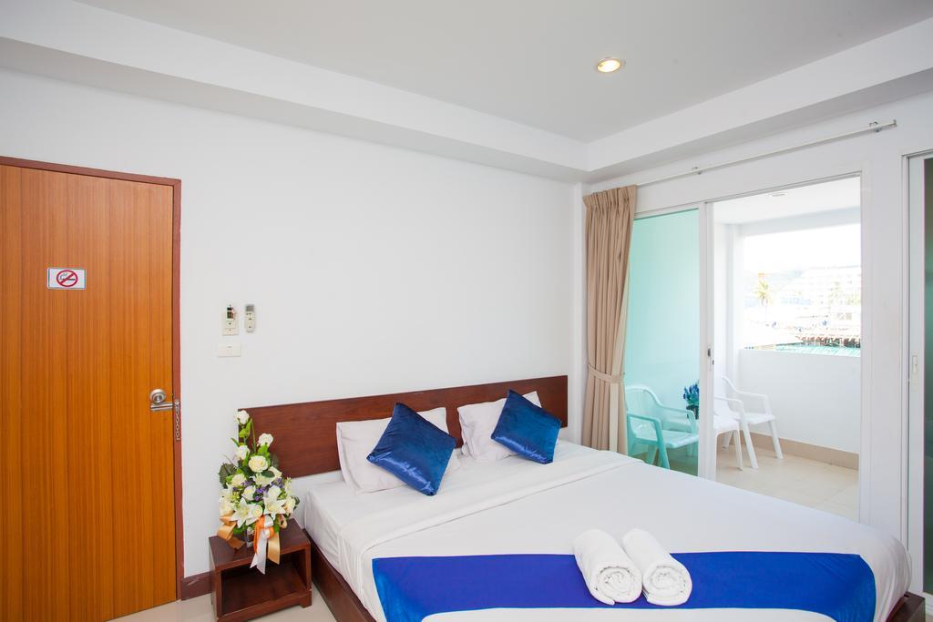 Nouveau Guesthouse Patong Eksteriør billede